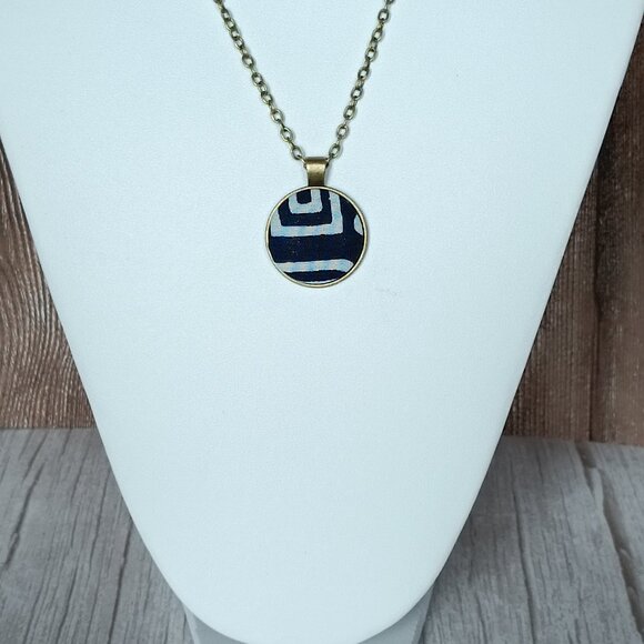 "Abstrakt" UNESCO Heritage "Modrotlač" Blueprint Necklace - Artisan Crafted - Picture 2 of 6